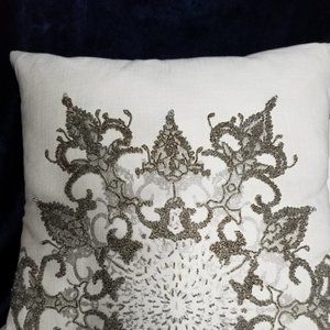 Decorative pillow